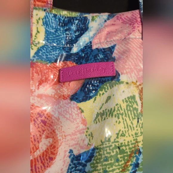 Vera Bradley Tote Waterproof on the outside - Picture 4 of 7